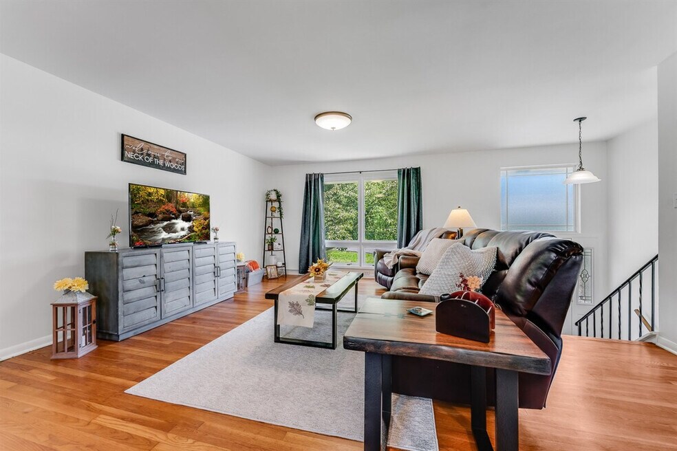 521 Woodhaven Dr unit ID1308987P, Morgantown, WV 26505 - photo 1