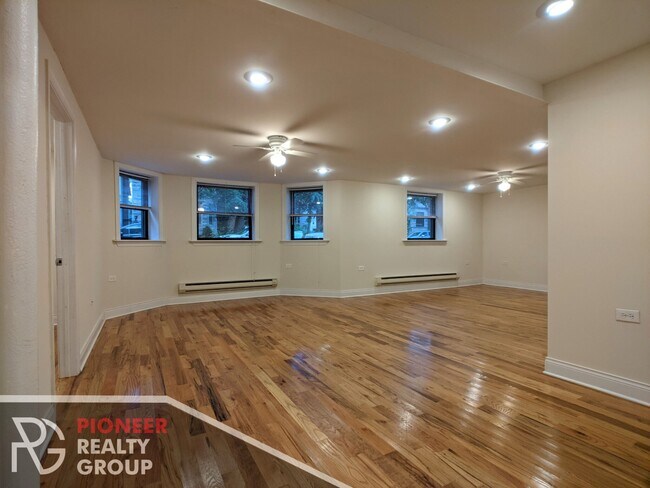 1129 W Oakdale Ave unit 1, Chicago, IL 60657 - photo 7