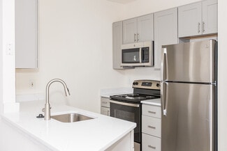 601 Harry s Truman Dr, Largo, MD 20774