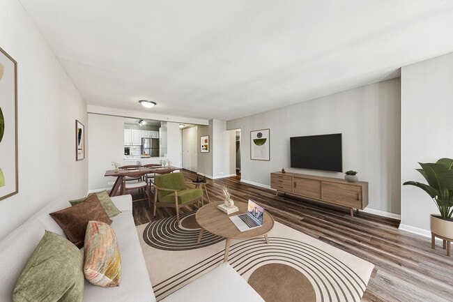 300 E Ohio St unit 3703, Chicago, IL 60611 - photo 6