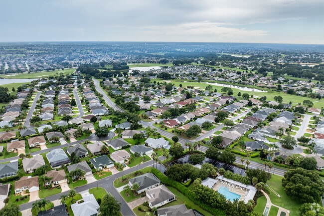 Village of Virginia Trace residents have many nearby recreation options.