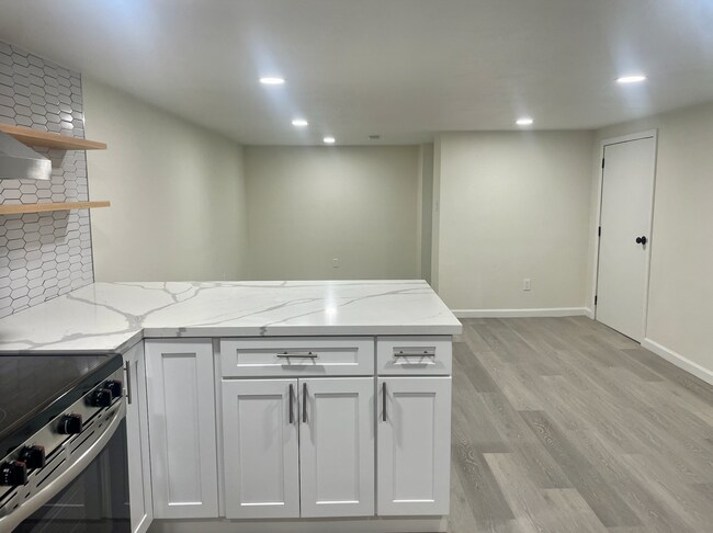 846 42nd St, Emeryville, CA 94608 - photo 4