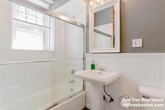 1 Commonwealth Ct Unit 1, Boston, MA 02135