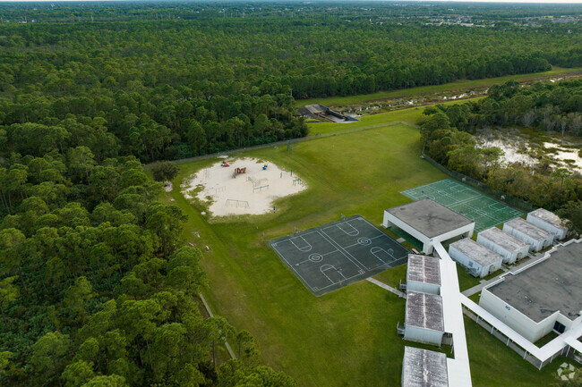 Rivers Edge Elementary students can enjoy the large sports field.