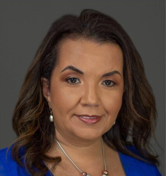 Luisa Cruz