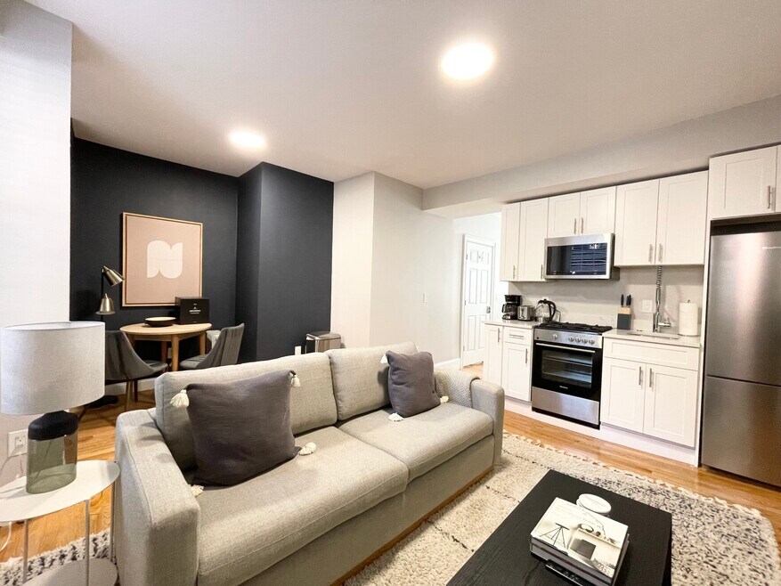 14 Derne St unit 301, Boston, MA 02114 - photo 1