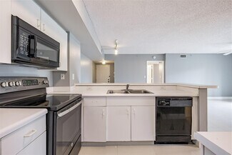 291 W 79th Place Unit C-308, Hialeah, FL 33014
