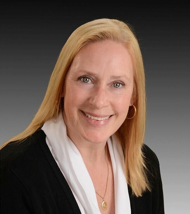 Sara Sheehan