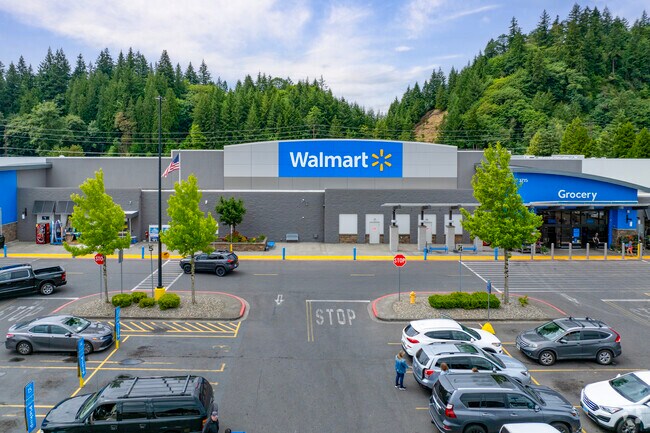 The Walmart provides locals with all the basics in Memorial Park.