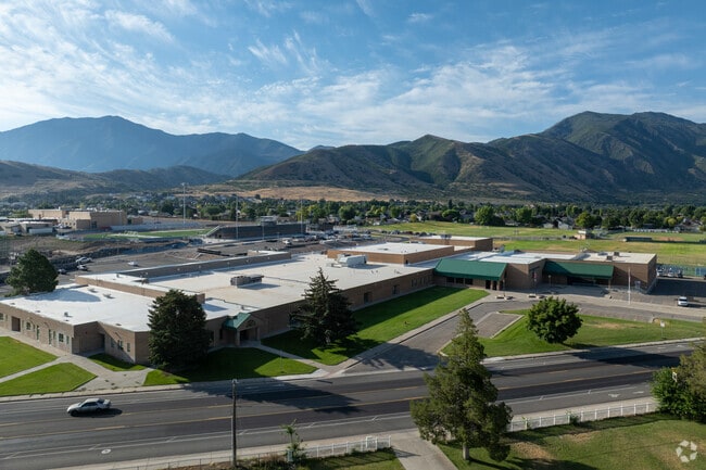 Payson Junior High School is located in the Payson neighborhood.