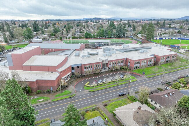 Corvallis High School has a B+ rating from Niche.