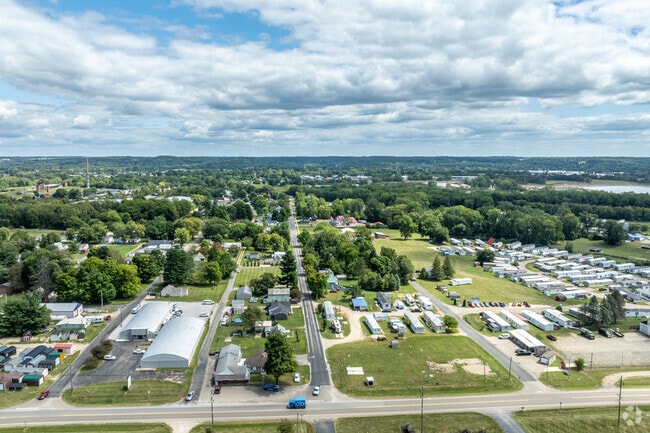 Mount Vernon serves as the county seat of Knox County and features a blend of historic and modern development.