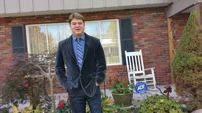 Agent Photo
