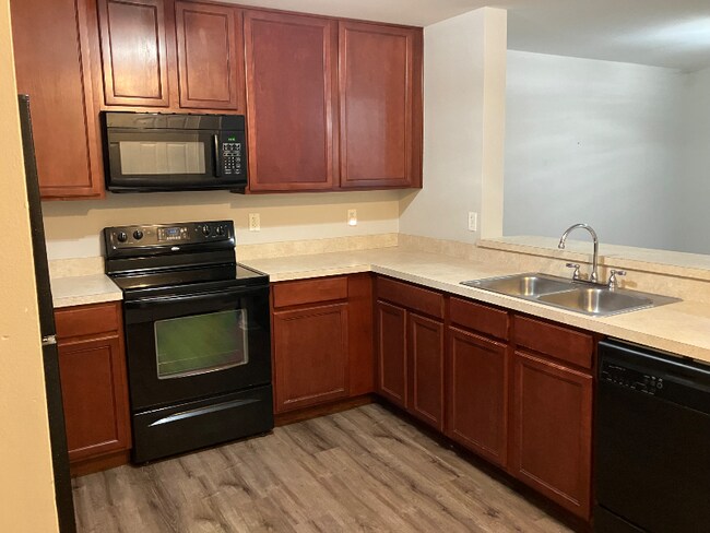 152 Bertram Dr unit G, Yorkville, IL 60560 - photo 4