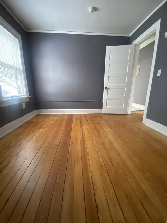 916 W Lovell St Unit 5, Kalamazoo, MI 49007