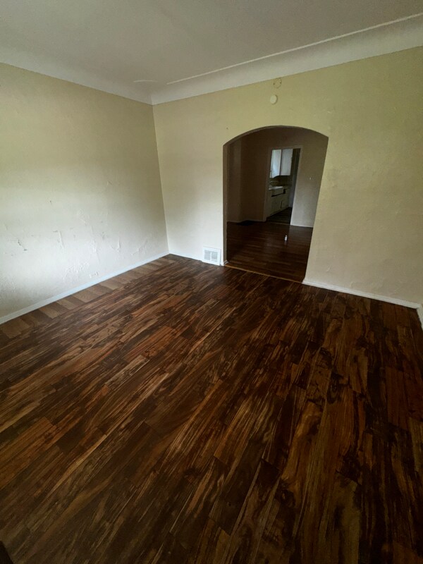 319 E Streicher St unit 1, Toledo, OH 43608 - photo 2