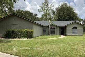 8270 Hamden Cir E, Jacksonville, FL 32244