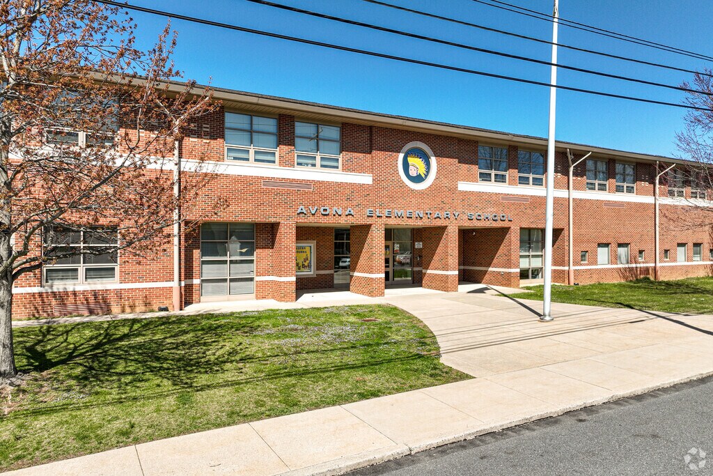 Avona Elementary School is an above average, public school located in Easton, PA.