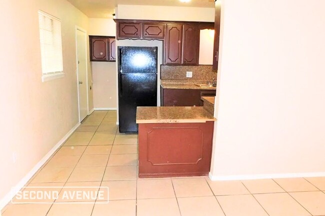 1129 NW 103rd St, Oklahoma City, OK 73114 - photo 3