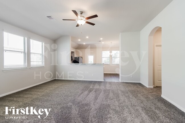 255 Rd 5102f, Cleveland, TX 77327 - photo 3