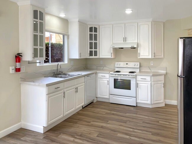 414 N Monterey St unit B, Alhambra, CA 91801 - photo 4