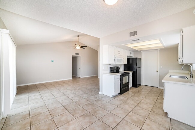 315 W Ross Ave, Phoenix, AZ 85027 - photo 5