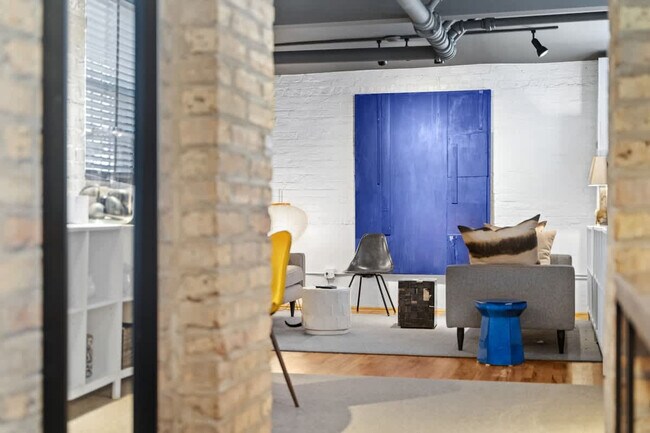 3759 N Wayne Ave unit ID1360079P, Chicago, IL 60613 - photo 2