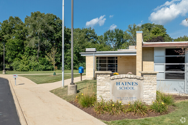 Haines Elementary School offers plenty of AP and Honors courses.