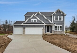 5589 Paxton Ct, Portage, MI 49024