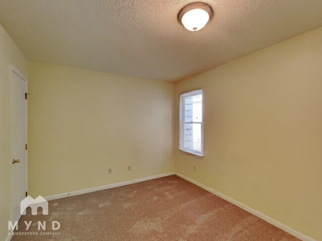109 Bashford Rd unit D, Raleigh, NC 27606 - photo 6