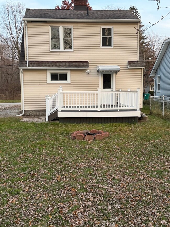 650 Sherman St, Geneva, OH 44041 - photo 2