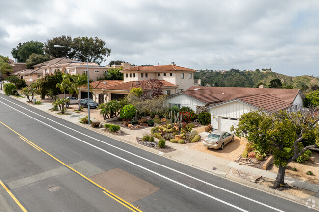 There a mix of Spanish style homes with red tile roofs in Soledad South.