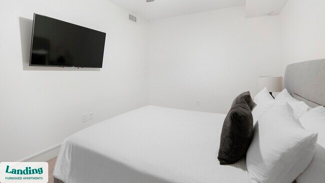 777 Preston St unit 8K, Houston, TX 77002 - photo 2