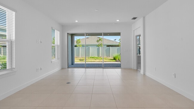 16114 Ivy Ridge Ct, Port Charlotte, FL 33953 - photo 4