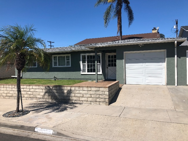 4564 Onondaga Ave, San Diego, CA 92117 - photo 2