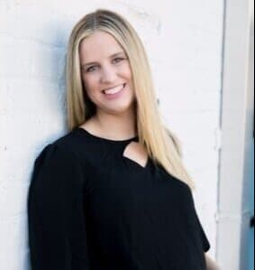 Carrie Akins