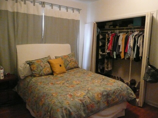 Bed room #1