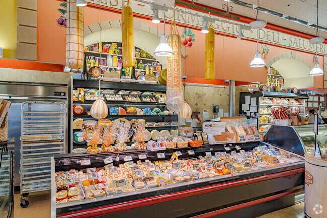 Doris Italian Supermarket offers authentic Italian deli cuts for Sunrise Lakes residents.