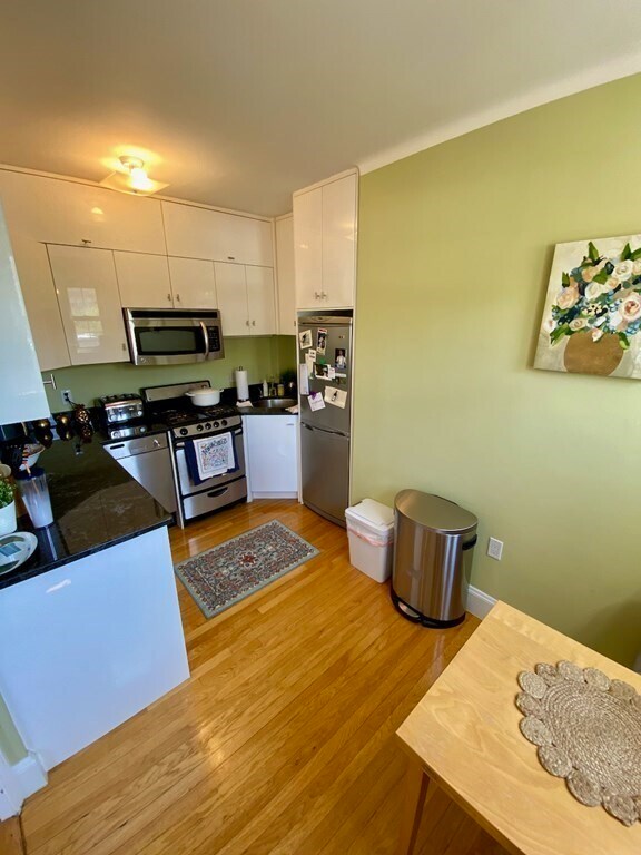Warwick Condos unit 644, Brookline, MA 02446 - photo 5