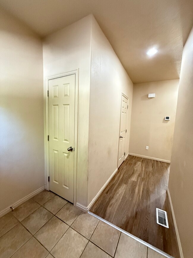 10991 S Birch Creek Rd, South Jordan, UT 84095 - photo 2