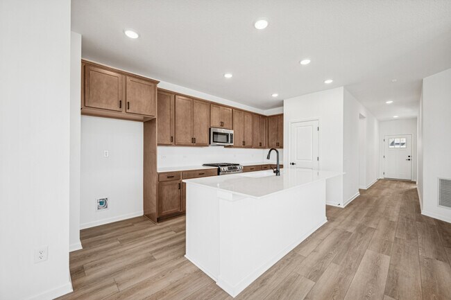 10555 Harbor Ln N, Maple Grove, MN 55369 - photo 7