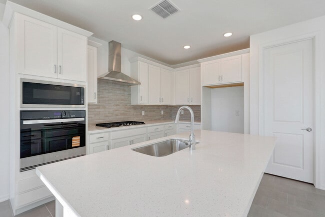 3864 S 241st Ln, Buckeye, AZ 85326 - photo 3