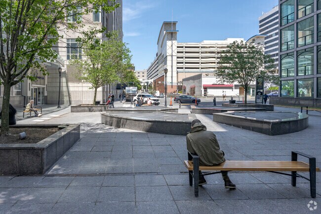 The city center of Downtown White Plains offers ample shopping, dining, and recreational opportunities minutes from the heart of Gedney Meadows.