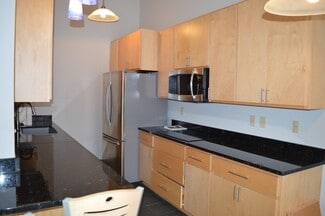 6245 Charing Cross Ln Unit D, Middleton, WI 53562