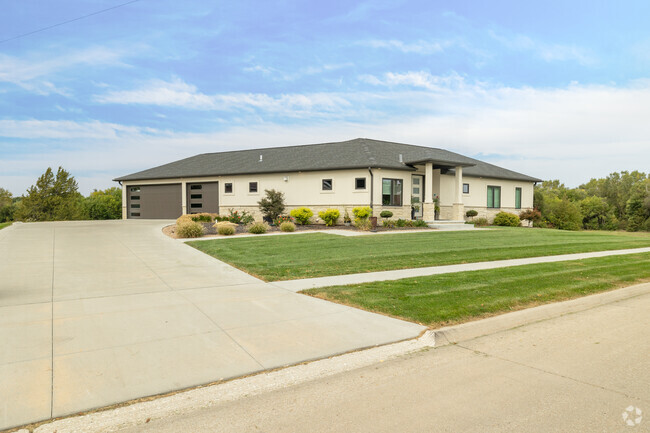 There are a variety of home styles in Crown Pointe.