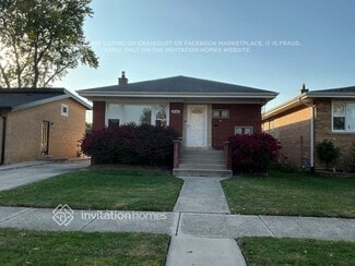 9542 S Sacramento Ave, Evergreen Park, IL 60805