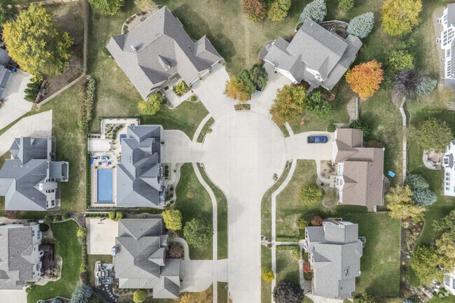 Experience all that the suburban landscape of Hedgewood has to offer  along private cul-de-sacs.