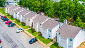 100 Edgewood Dr, Maumelle, AR 72113