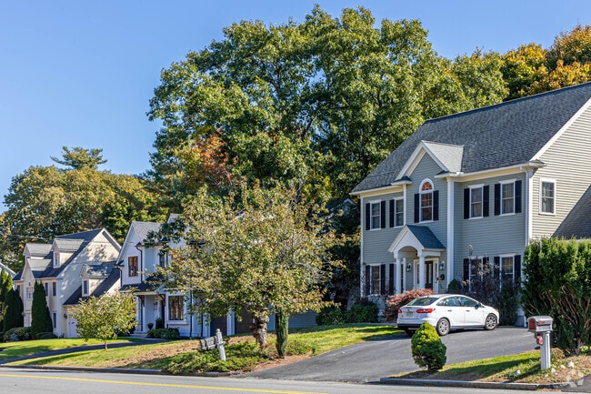 You can find older homes and newly constructed homes in Countryside.