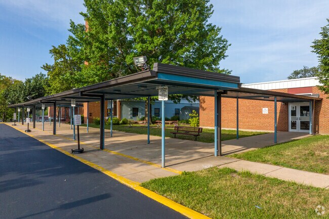 Embrace learning at Santa Fe Trail Elementary in Maple Crest.